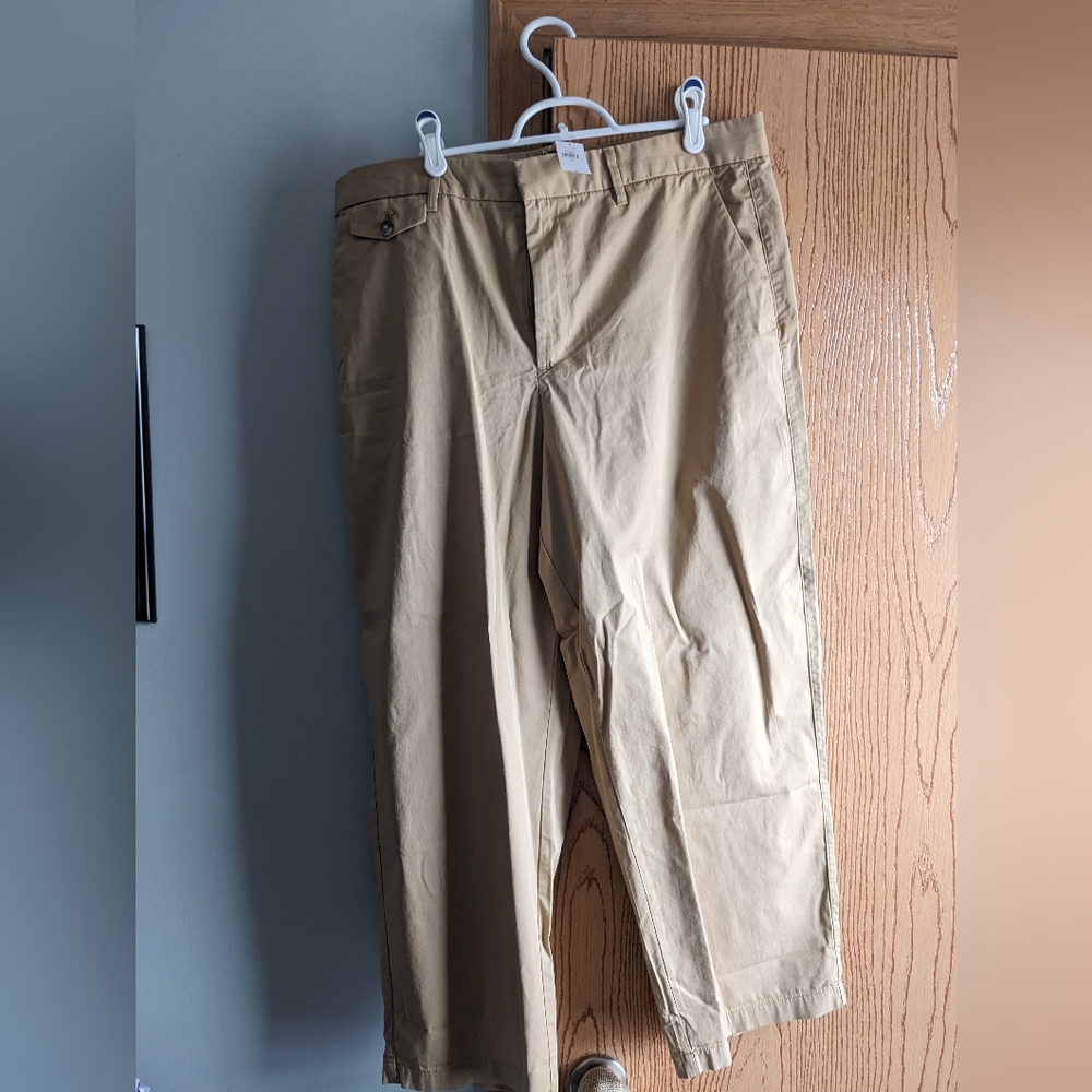 NWT banana Republic khaki pants